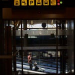 Ambiente en el aeropuerto Adolfo Suárez Madrid Barajas el día previo al fin del estado de alarma.