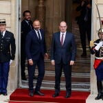 El ex primer ministro Edouard Philippe y su relevo Jean Castex hoy en el Palacio de Matignon