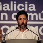 GRAF2033. ORENSE, 03/07/2020.- El candidato de Galicia en Común-Anova Mareas, Antón Goméz Reino, durante el acto electoral que la formación gallega ha celebrado hoy viernes en Ourense, con vistas a las elecciones gallegas del próximo 12 de julio. EFE/Brais Lorenzo