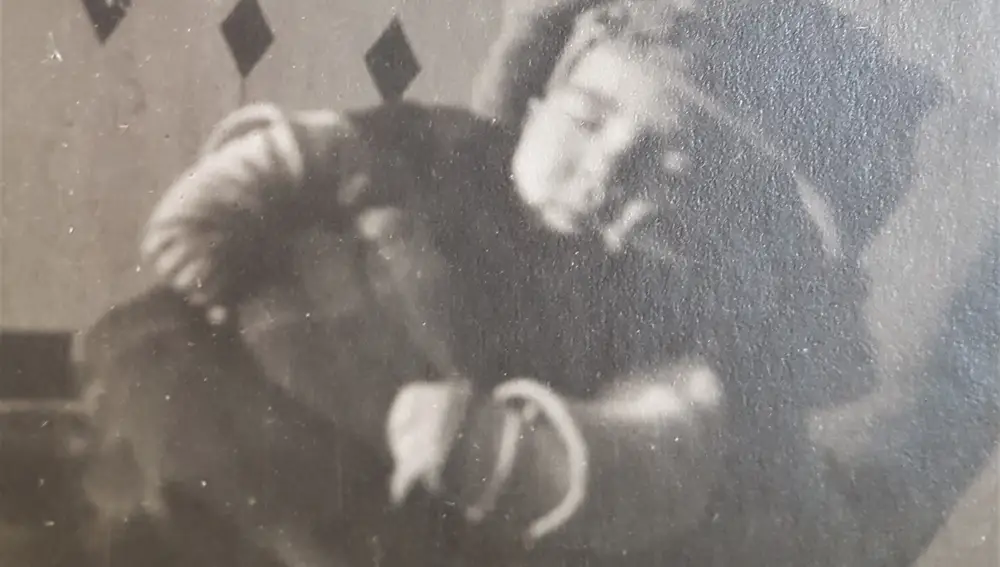 Paloma, hija de Ramón de la Serna, fallecida con dos años