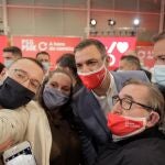 El presidente del Gobierno, Pedro Sánchez, durante el mitin electoral celebrado este sábado en A Coruña, donde ha apoyado al candidato del PSdeG a la presidencia de la Xunta, Gonzalo Caballero