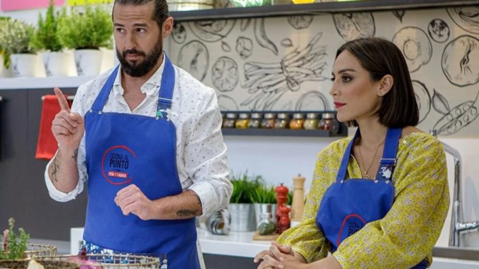 Javier Peña y Tamara Falcó durante el programa