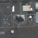 Una fotograf&iacute;a sat&eacute;lite de MAXAR Technologies que muestra los edificios destruidos en la planta de enriquecimiento de Natanz
