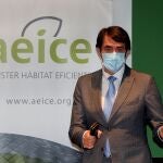 El consejero de Fomento y Medio Ambiente, Juan Carlos Suárez-Quiñones, clausura la Asamblea de Aeice