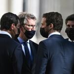 El presidente del PP, Pablo Casado (2d), el presidente de la Xunta, Alberto Núñez Feijóo (2i), el presidente de Murcia, Fernando López Miras (2d) y el presidente de Andalucía, Juanma Moreno (i). EFE/ Fernando Villar