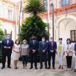 El vicepresidente de la Junta, Juan Marín, en el centro, este lunes en Sevilla