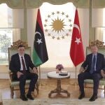 El presidente de Turquía, Recep Tayyip Erdogan, y Fayez Sarraj, presidente del Gobierno de Unidad Nacional de Libia.