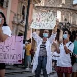 Médicos Interno Residentes (MIR) durante una jornada de protestas en Valencia