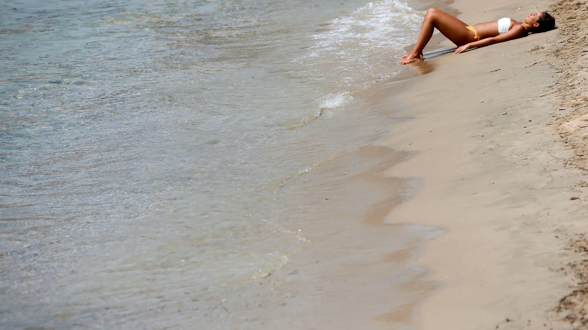 Inicio del verano playas Benidorm