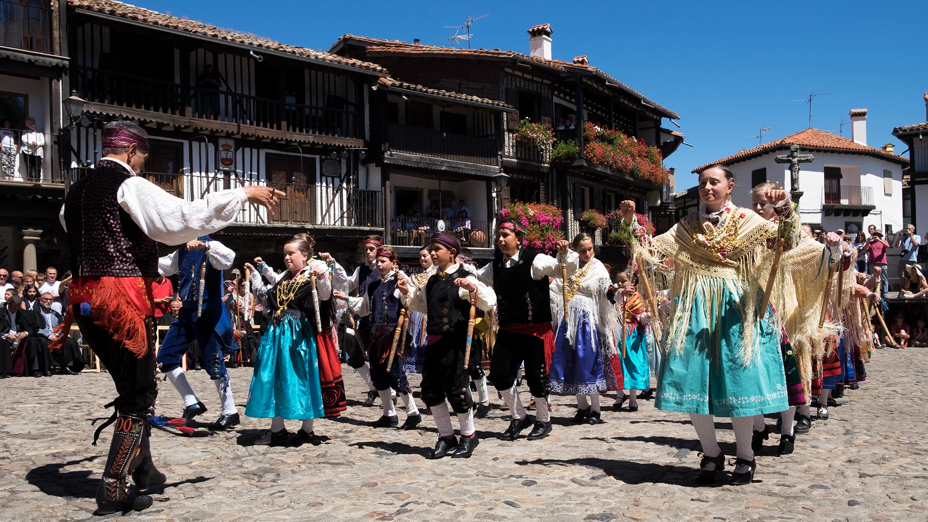 La localidad salmantina de La Alberca celebra en pasado año su tradicional Diagosto en honor a su patrona, la Virgen de la Asunción