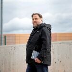 El exvicepresidente de la Generalitat Oriol Junqueras, condenado a 13 años de cárcel por sedición, en una de sus salidas de prisión antes de que se revocasen