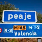 Señal de peaje de la autopista R-3, en las inmediaciones de Madrid