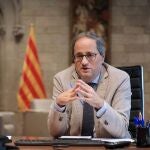 Quim Torra en una reunión con responsables de los hospitales de la región.