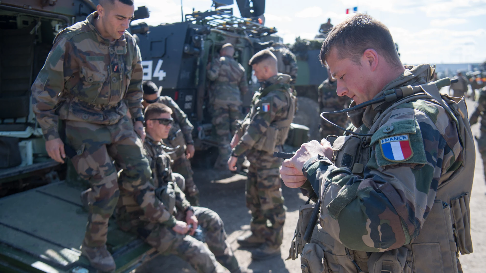 Una imagen de archivo de soldados franceses en una misión de la OTAN. El alto cargo detenido estaba destinado en Nápoles