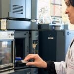 El análisis alimentario resulta clave para evitar intoxicaciones y garantizar la inocuidad de lo que tomamos