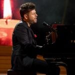 Pablo López, en una imagen de archivo emocionando al público con su inseparable pianoEUROPA PRESS25/08/2020