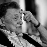 El poeta Mario Benedetti, pocos días antes de su fallecimiento durante una entrevista que concedió en Montevideo