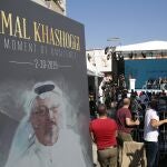 Cartel con la foto del periodista saudí Jamal Kashoggi