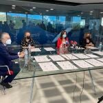 En el centro de la imagen, Carlota Amigo, consejera de Empleo e IndustriaEUROPA PRESS08/09/2020