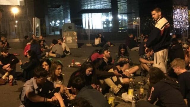La Comunidad de Madrid pretende evitar botellones y fiestas ya que el 30% de los contagios se producen entre los jóvenes