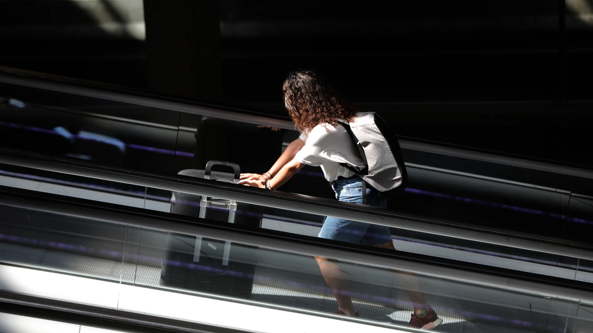 Los aeropuertos de Aena registraron en agosto un 69,6% menos de pasajeros que el año pasado