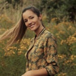 Malena Costa con conjunto de moda.