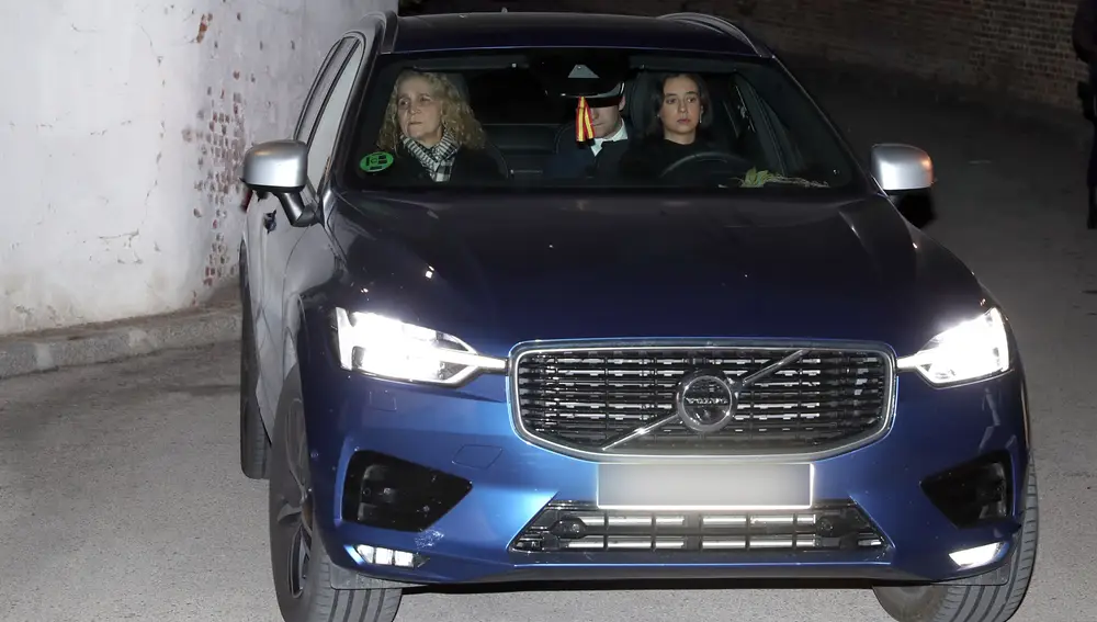 Infant Elena of Borbon and Froilan and Victoria Federica Marichalar arrive at the burial of Infant Pilar de Borbon in Madrid on Wednesday 08 January 2020.En la foot, coche de la marca " Volvo "