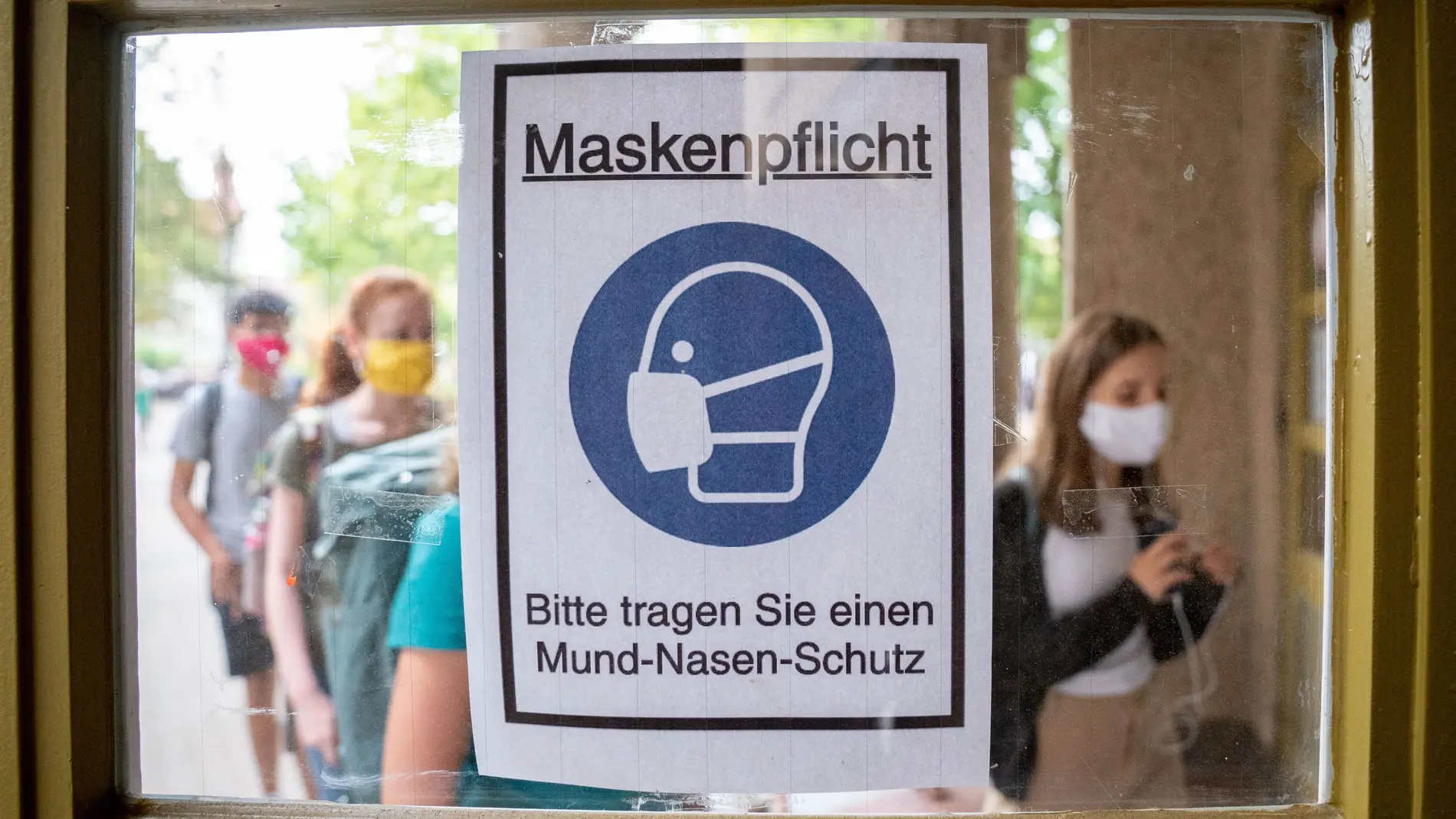 Coronavirus.- Alemania rebaja el balance diario de coronavirus con 927 casos nuevos y un muerto