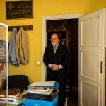 El presidente de la Fundación Franco, Juan Chicharro, en su despacho