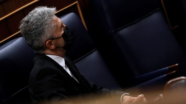 El ministro del Interior, Fernando Grande-Marlaska durante su intervención en la sesión de control al Ejecutivo