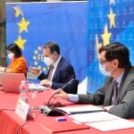 Los ministros Salvador Illa y Carolina Darias presiden una reunión de trabajo en la sede de la FEMP