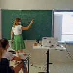 Una profesora de un colegio concertado
