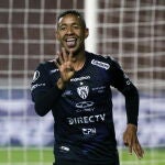 Gabriel Torres celebra su gol contra Flamengo en la Copa Libertadores.