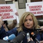 La presidenta del Colectivo de Víctimas del Terrorismo en el País Vasco (Covite), Consuelo Ordóñez en una de sus comparecencias ante los medios