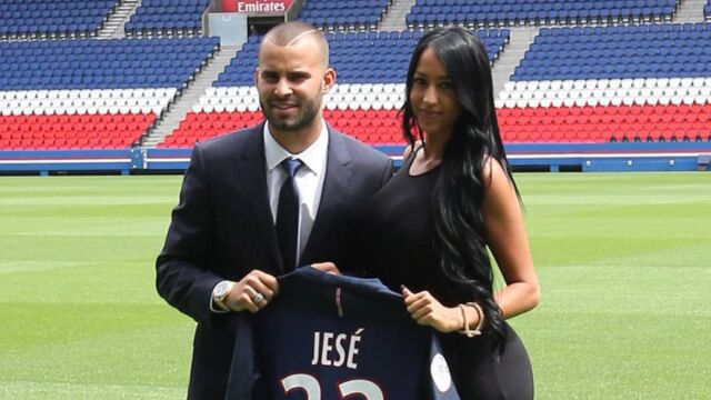 Jesé y Aurah Ruiz durante su presentación con el PSG.