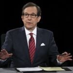 Imagen de archivo de Chris Wallace cuando moderó el debate entre Donald Trump y Hillary Clinton