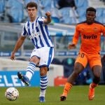 Yunus Musah con el Valencia.