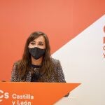 Gemma Villarroel atiende a la prensa por vez primera como nueva coordinadora autonómica de Ciudadanos en Castilla y León