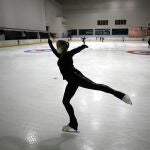 Una de las patinadoras del Club Hielo Madrid Dreams, en el primer día de entrenamiento