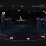 Donald Trump y Joe Biden durante el debate