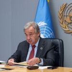 Antonio Guterres, secretario general de Naciones Unidas mientras habla durante un evento internacional para financiar el desarrollo de una "vacuna pública global".
