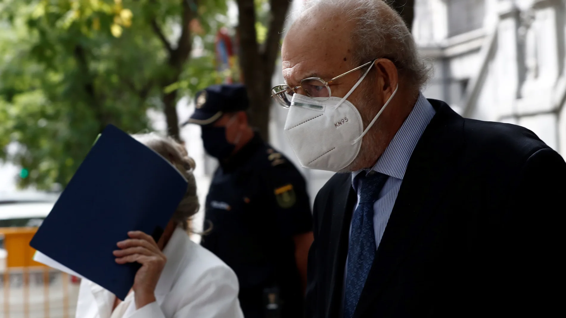 El ex magistrado del Tribunal Constitucional Fernando Valdés, tras declarar en el Supremo