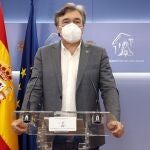 MADRID, 01/10/2020.- El diputado de Teruel Existe Tomás Guitarte, durante la rueda de prensa que ofreció este jueves en el Congreso. EFE/J.J. Guillen