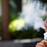 La OMS anima a los gobiernos a incrementar los impuestos sobre el tabaco
