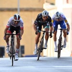 Ulissi se impone en el esprint a Peter Sagan