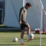 Sergio Camello en un entrenamiento del Atlético de Madrid.