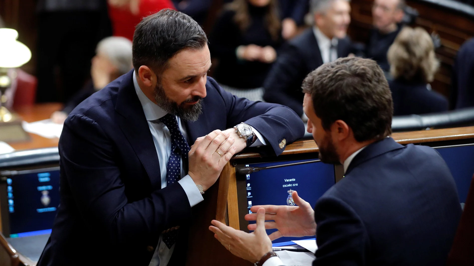 Pablo Casado y Santiago Abascal hablan en el Congreso de los Diputados