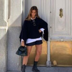 Sara Baceiredo sabe como llevar el poncho con estilo.