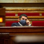 El Parlament rechazó este octubre su reprobación por la gestión de las residencias gracias a la abstención de la CUP