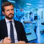 El presidente del PP, Pablo Casado, en su comparecencia desde Génova tras que el Gobierno decretara el estado de alarma en Madrid